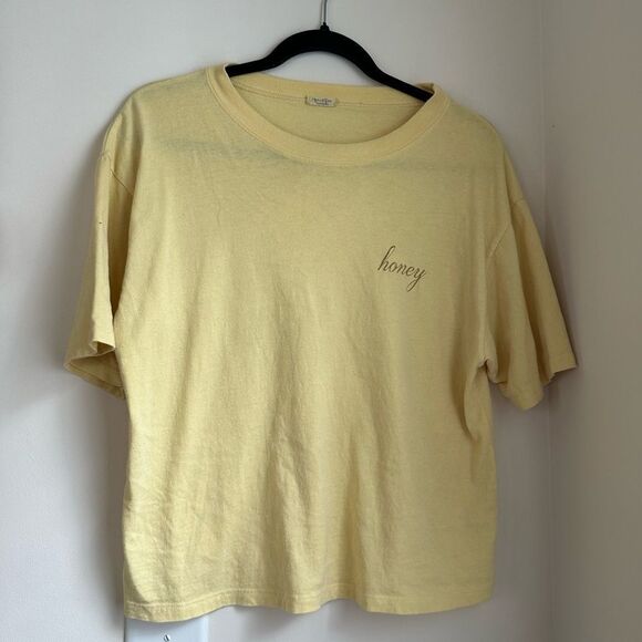 Brandy Melville iconic Pinterest honey tee - Picture 4 of 8